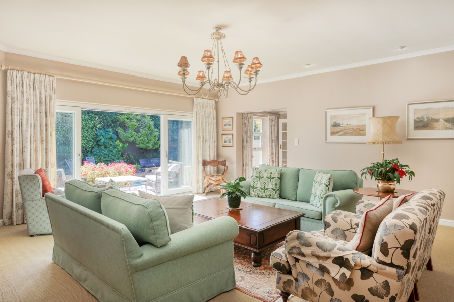 4 Bedroom Property for Sale in Constantia Western Cape